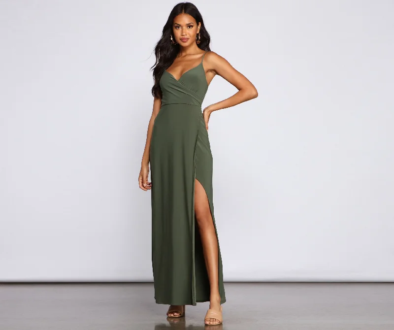 Major Appeal High Charming Slit Maxi Dress