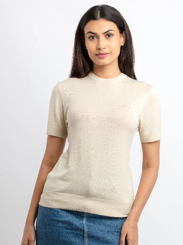 Women's Solid Round Neck Sweater