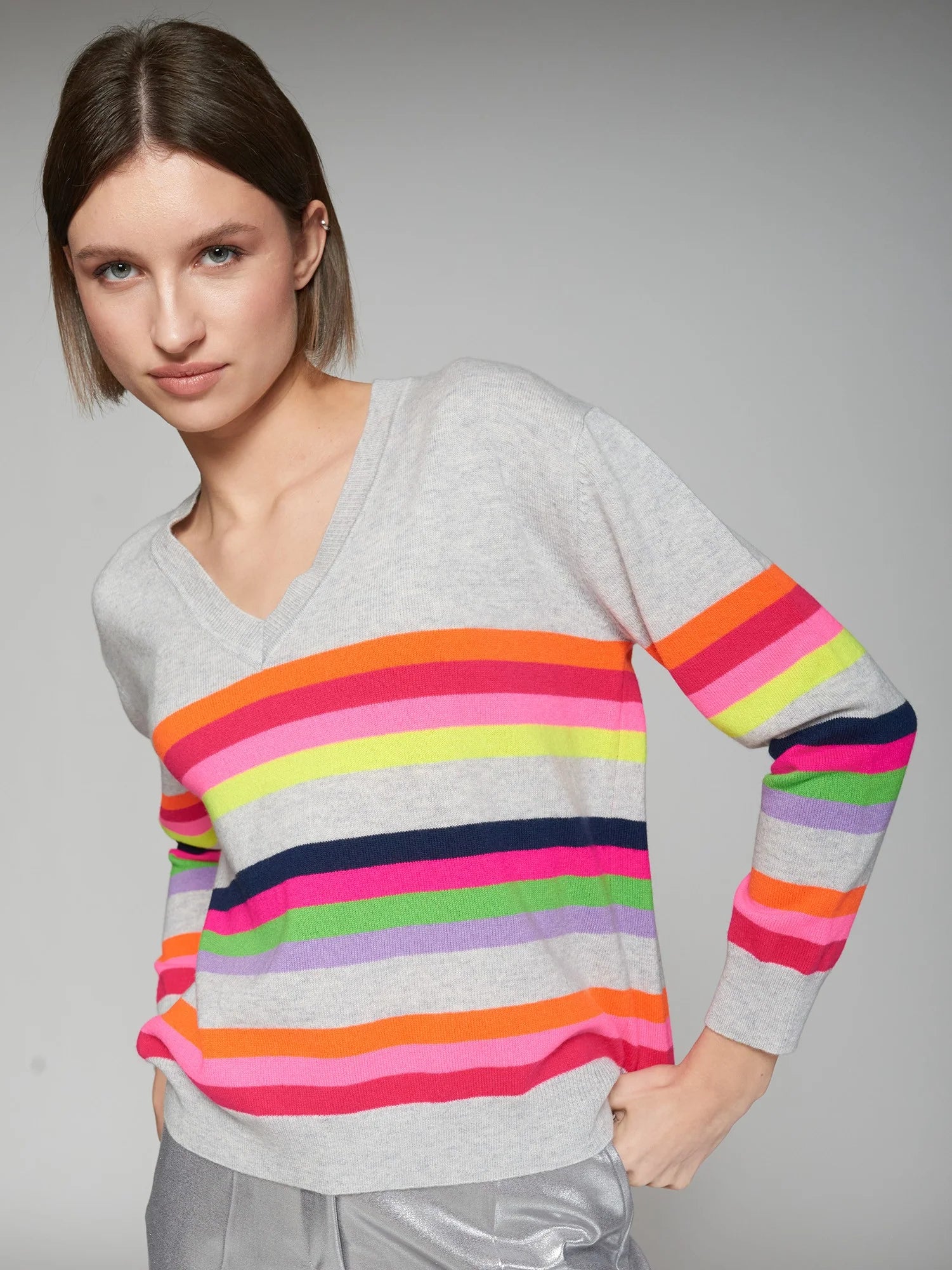 Vilagallo V-Neck Striped Sweater