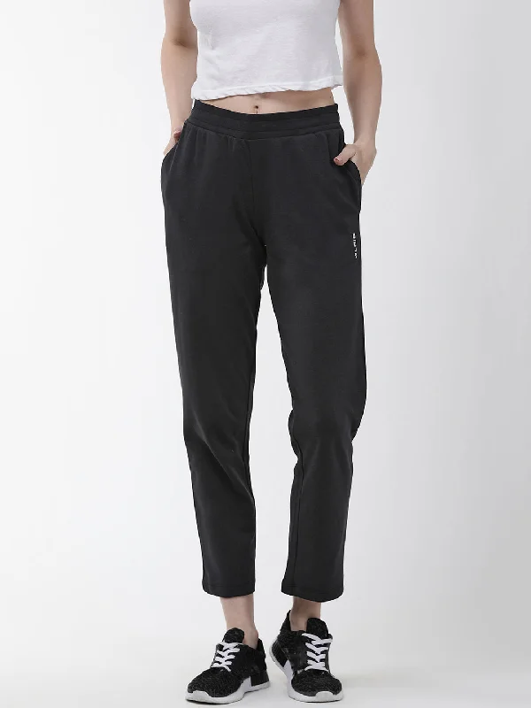 Alcis Women Black Solid Cropped Training Track Pants